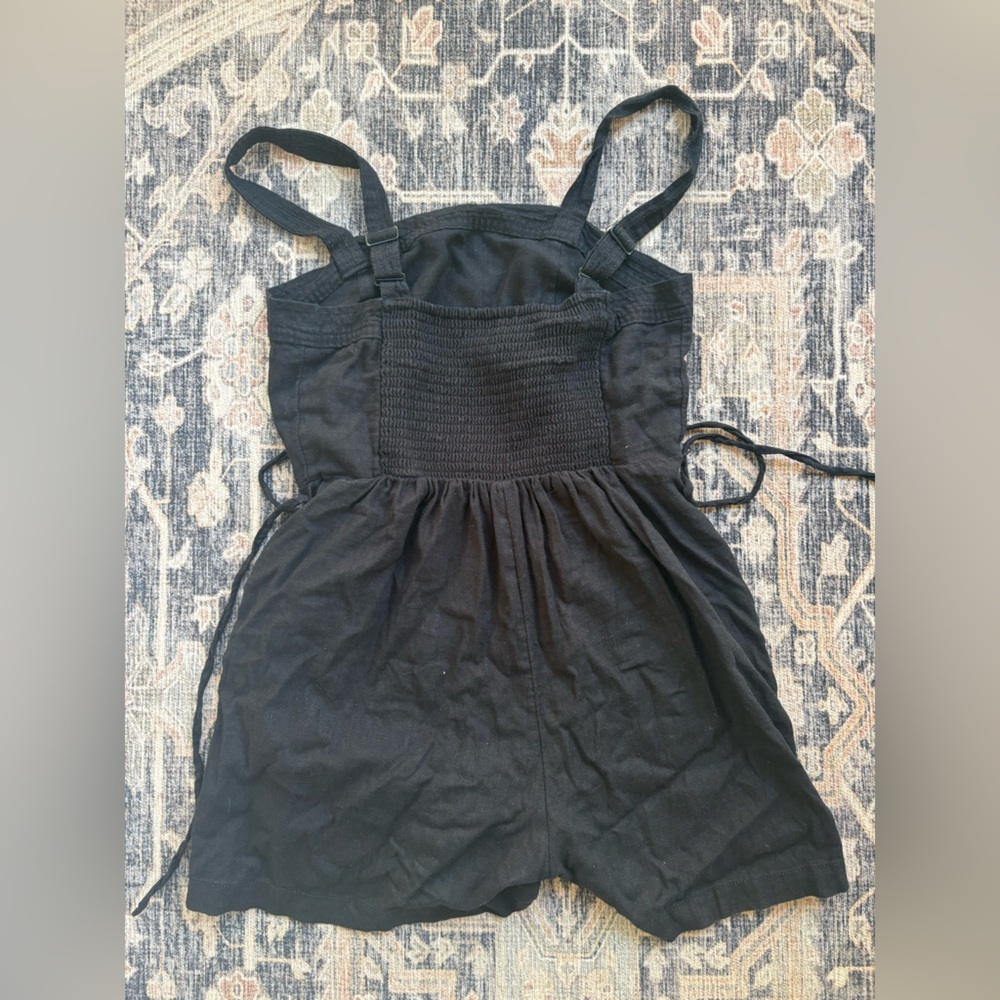 Black Linen Tie-Waist Romper - Picture 3 of 3